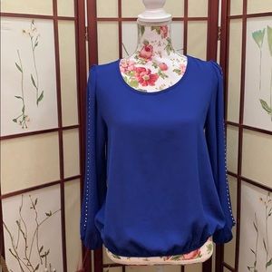 Pretty royal blue blouse with stones 💙